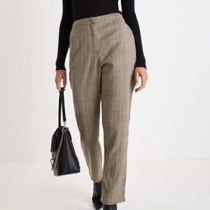 Lulu's Black and Cream Plaid pants